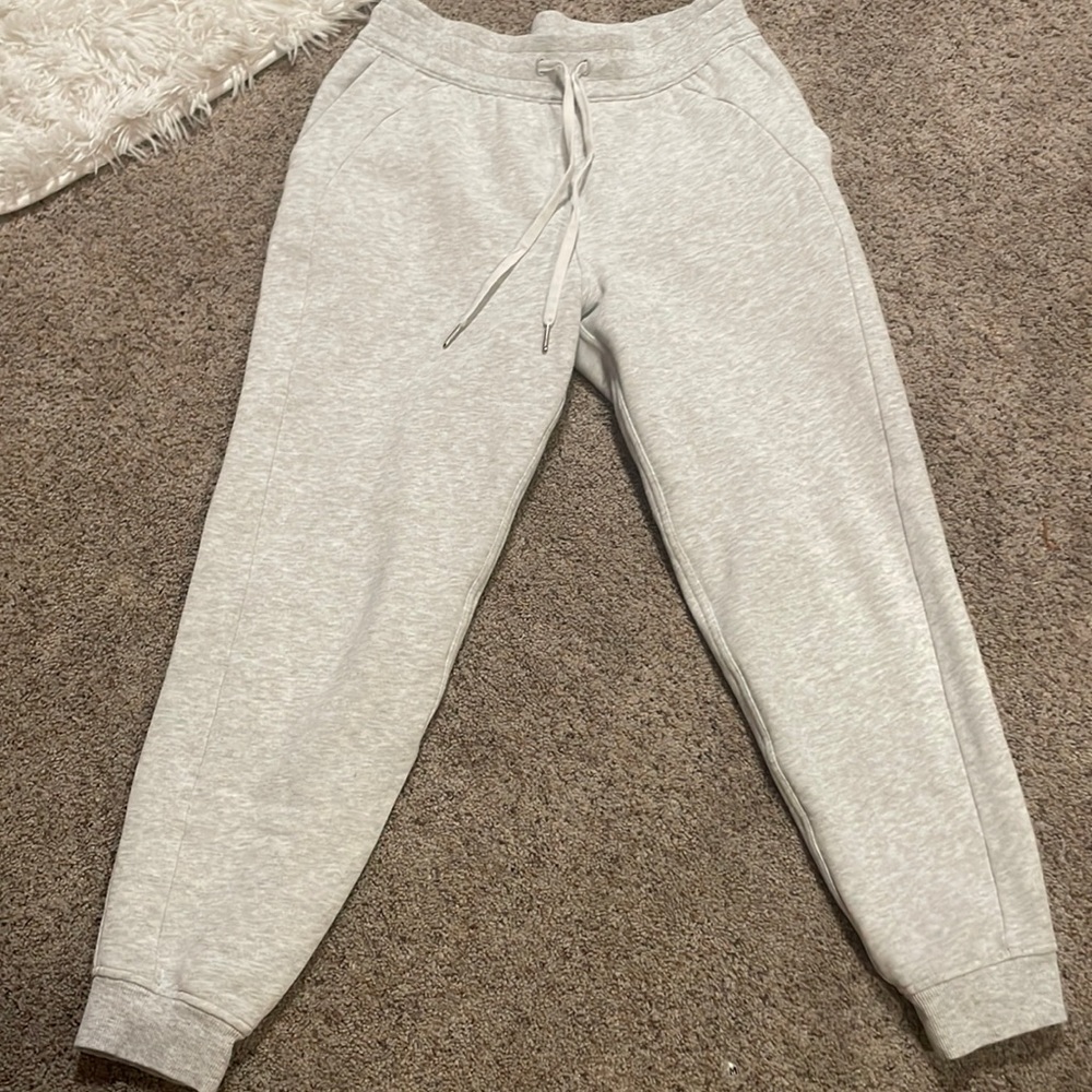 Lululemon joggers